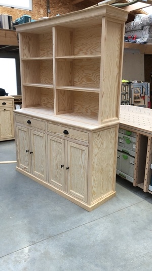 Petite bibliothèque en Carolina pine