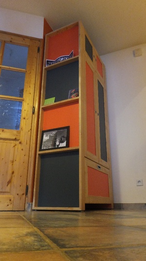 Armoire bicolore