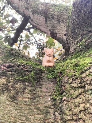 Deux petits félins en bois !