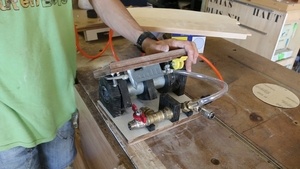 Une presse à dépression