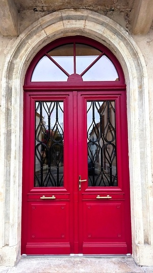 La porte de la mairie