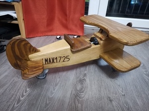 Avion biplan porteur bébé