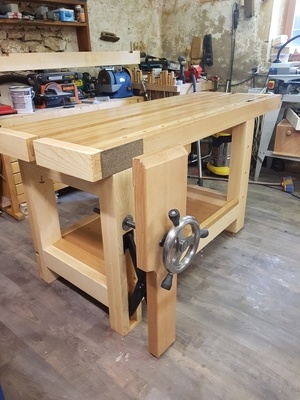 Mon  etabli type roubo