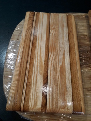 Planche à decouper le saucisson