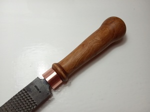 Manche pour râpe à bois