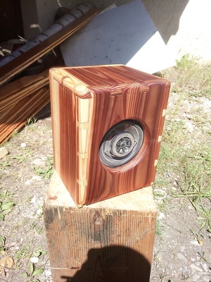 Enceinte en palette + test queue d'aronde