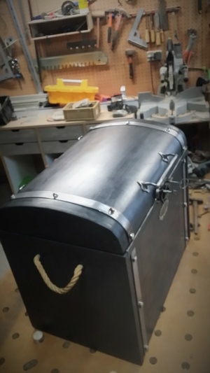 Coffre à jouet style Steampunk