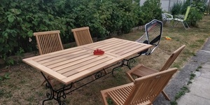 Duo de tables d'extérieur en robinier