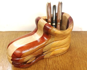 Le godillot , pot à crayons