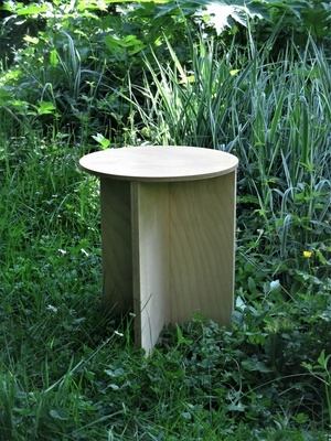 Petit tabouret pour me reposer devant mon atelier