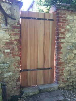 Côté extérieur cour