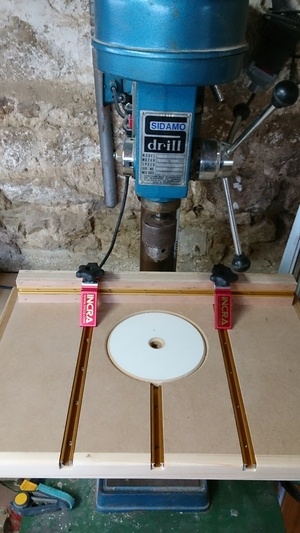 A table!!! Ça perce