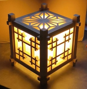 Lampe Andon avec Kumiko