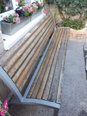 Restauration d'un banc , métal/bois