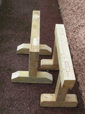 Paire de tréteaux bas et costauds