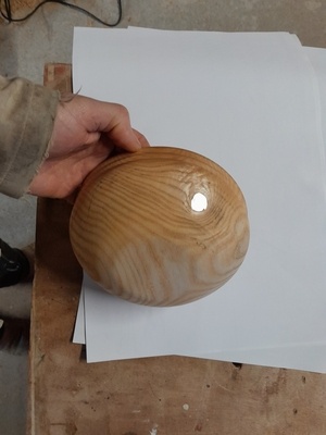 Bol avec inclusion étain