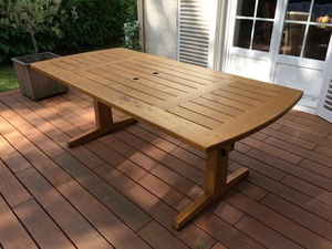 Table de jardin
