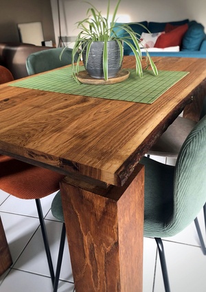 Table en chên massif by Tito. M