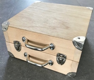 Box & Blocks : valisette pour exercices de psychomotricité