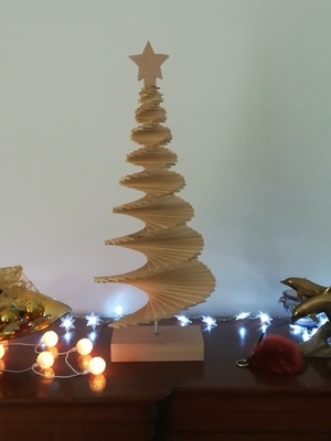 Sapin de noël helicoidale