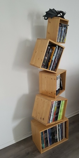 Bibliothèque en équilibre (design de Alejandro Gomez)