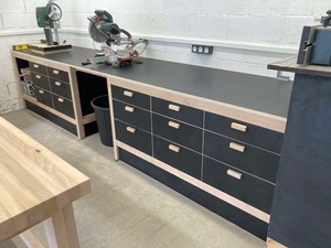 Établis et aménagement du nouvel atelier