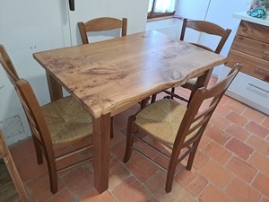 Table de cuisine en orme