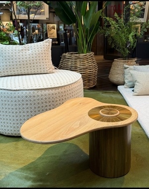 Aura, table basse chêne et marqueterie de paille