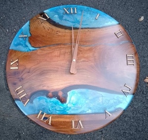 Horloge en vieux chene Ø50cm
