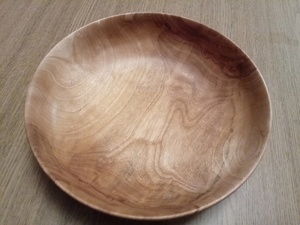 Saladier en merisier