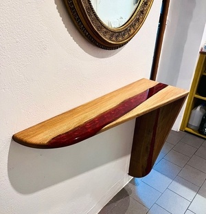 Console asymétrique chêne et résine