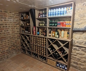 Meuble et casiers à vin