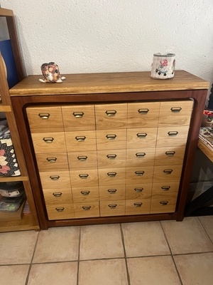 Meuble dit de métier