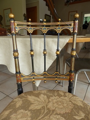 Tout est peint et doré