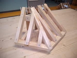 Maquette charpente arêtier irrégulier