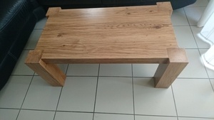 Table basse en chêne.
