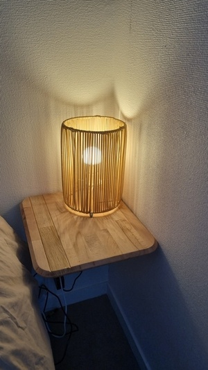 Tablette / Etagère / table de nuit en Chêne & Hêtre