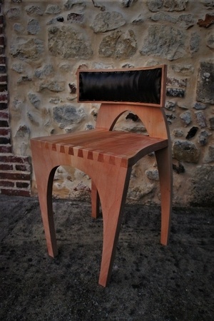 Chaise en platane.