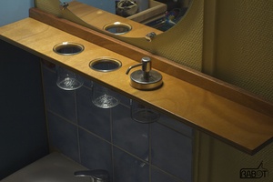 Tablette de salle de bain