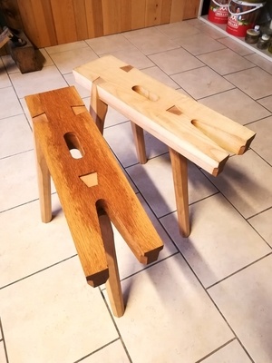 Paire de bancs de sciage démontables, tout à la main