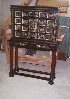 Piètement de cabinet Louis XIII