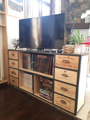 Meuble télé / Caisses de vin