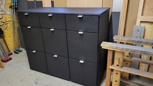 Meuble a vinyles en valcromat