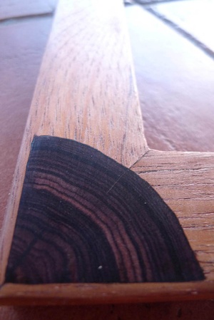 Cadre cèdre rouge et 4  1/4 en insert de bois de violette en bout