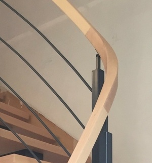 Main-courante débillardée