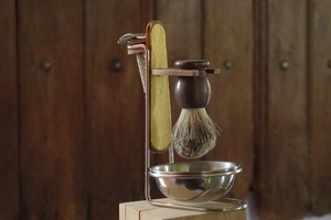 Support pour nécessaire de rasage (recyclage inside)