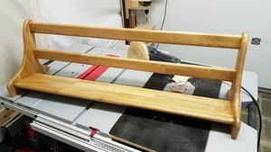 Petite bibliothèque de bureau (2020-04)