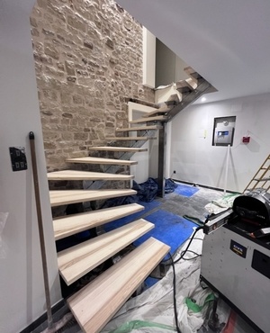 Escalier frêne/Acier 2 quart tournant.