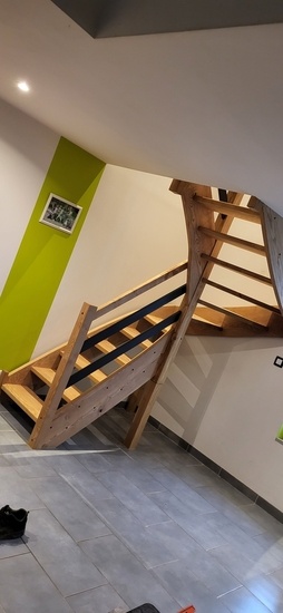 Escalier 2 quarts tournant frêne