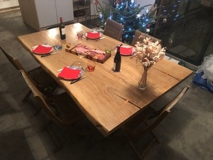 Table à manger en chêne massif